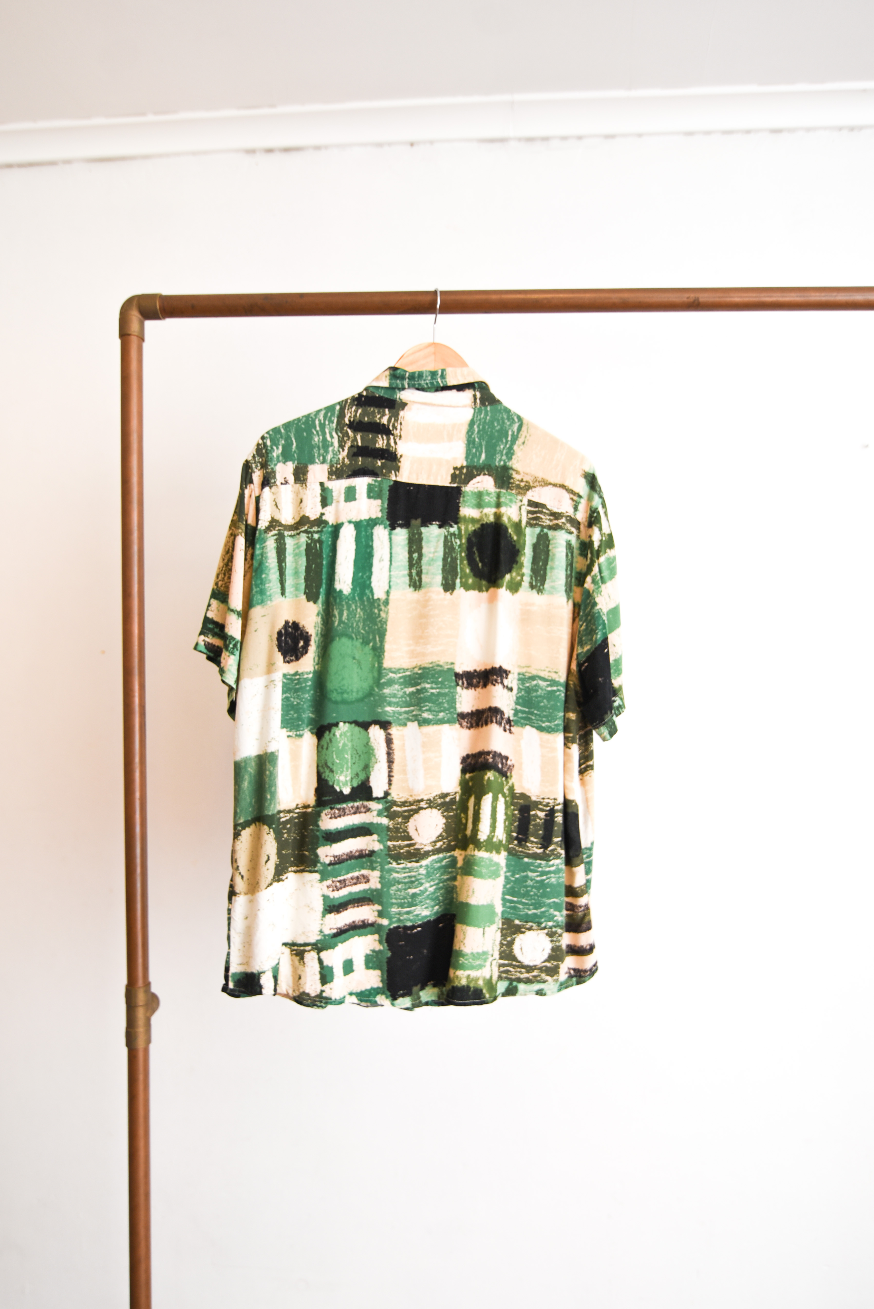 Camisa verde doodles