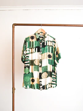Camisa verde doodles