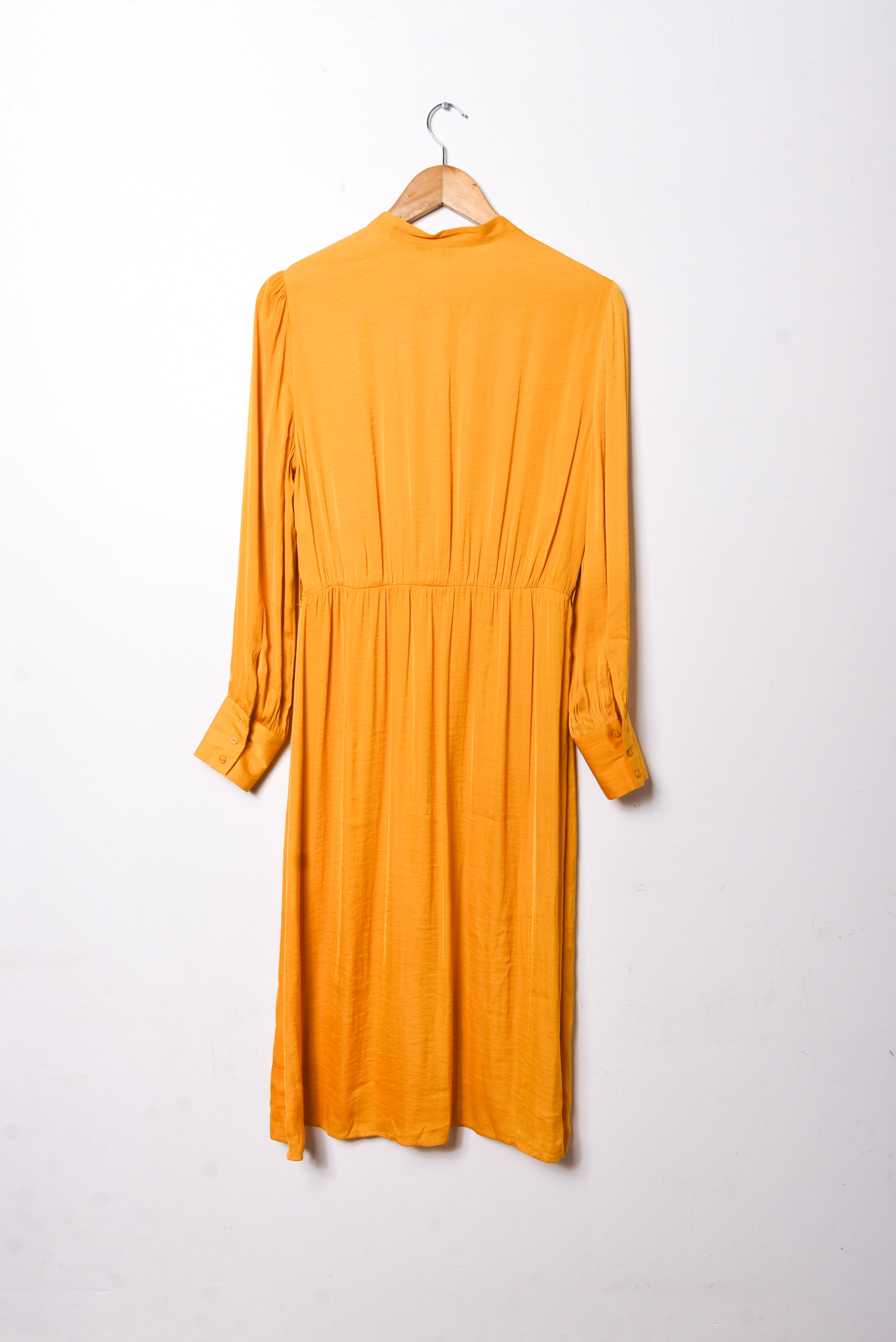 Vestido amarillo ambar satín