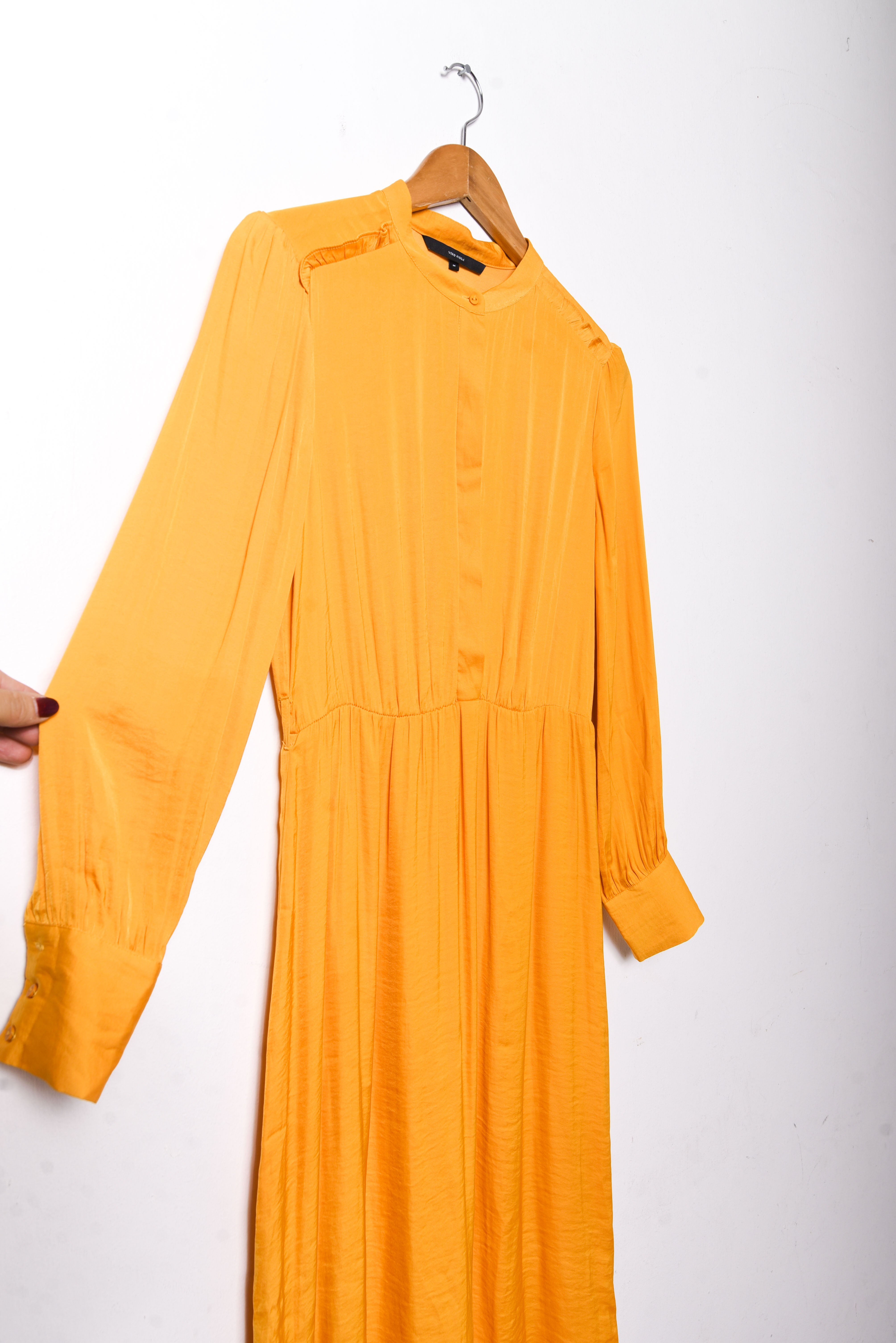 Vestido amarillo ambar satín