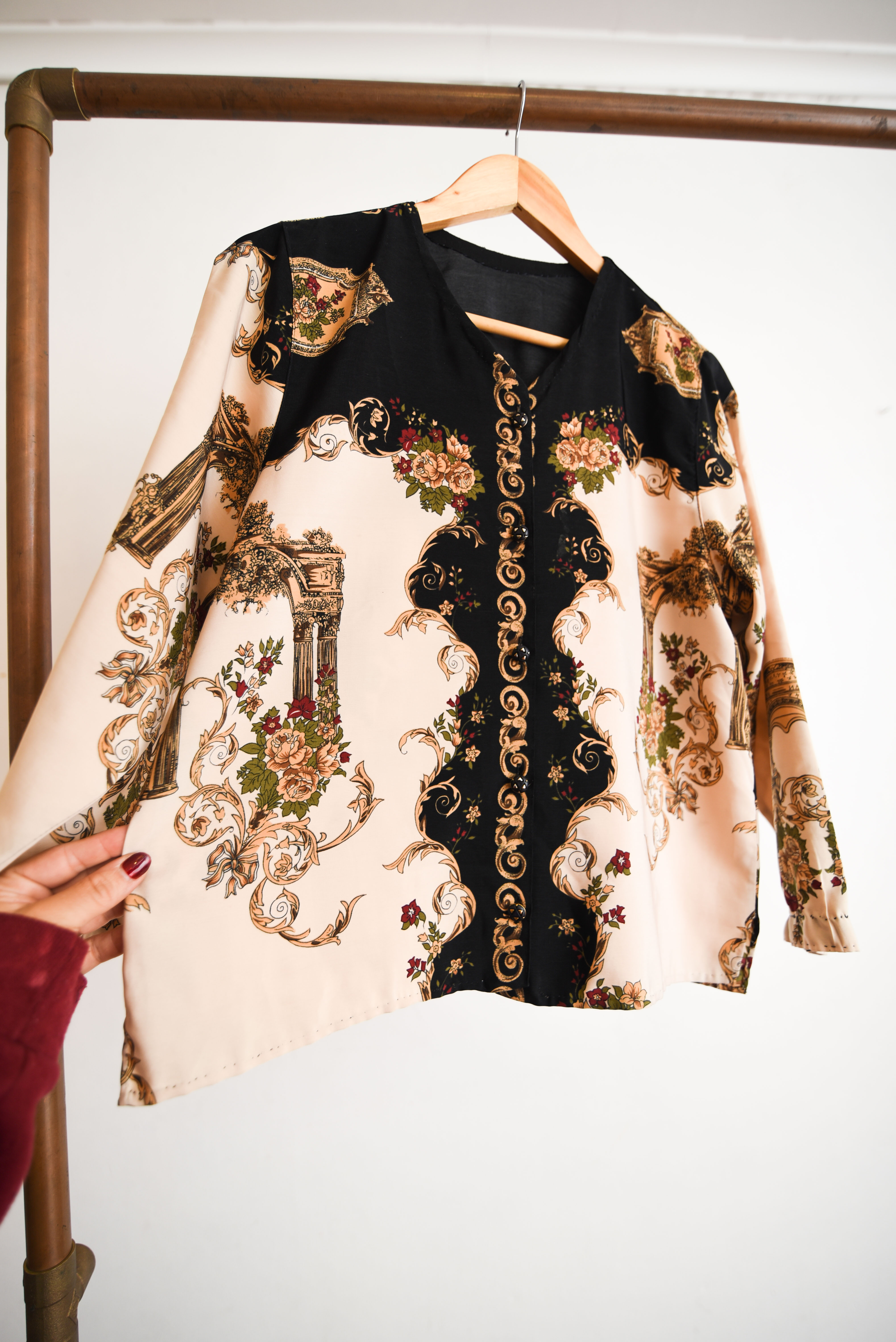 Blusa bicolor barroca vntg