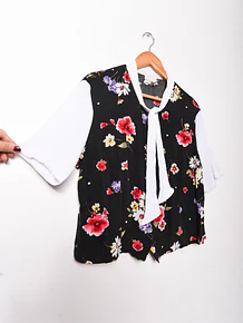 Blusa bambula floral lazito 90s
