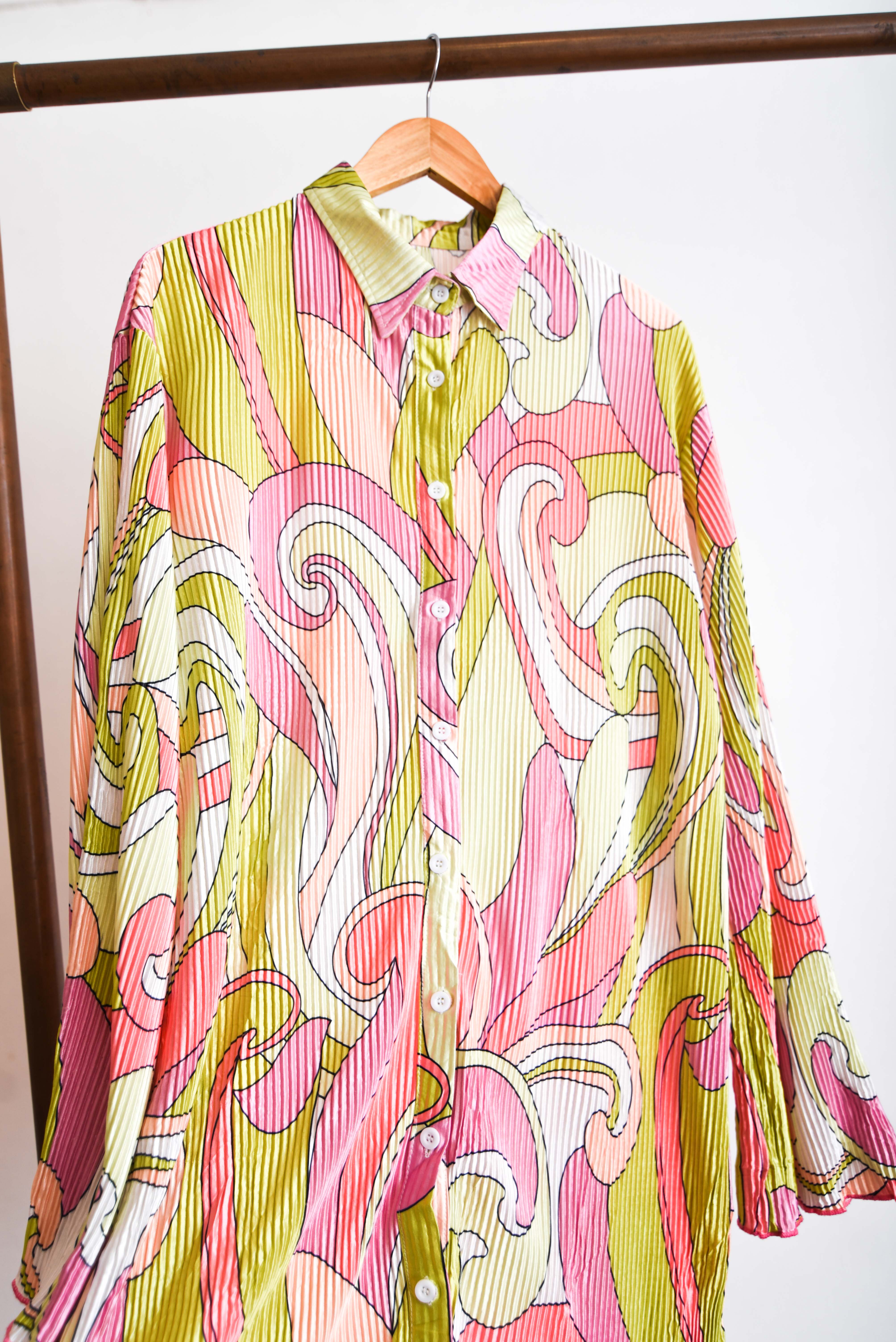 Vestido plisado pastel retro print