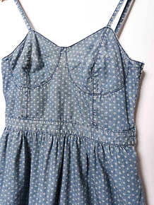 Vestido denim círculos