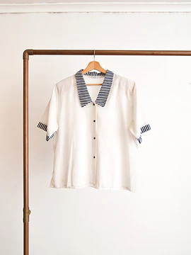 Blusa blanca marinera vntg made in Chile