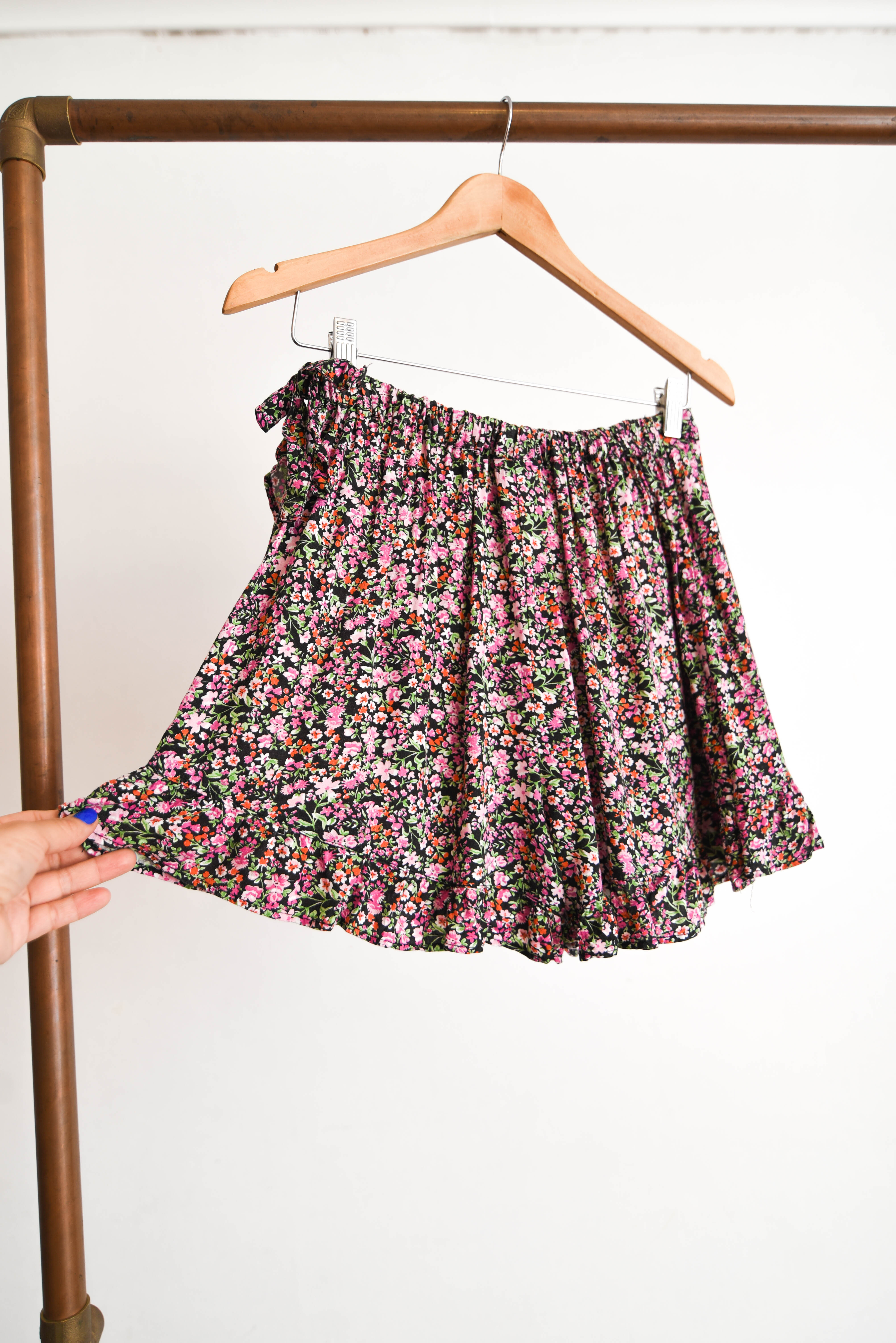 Short floral lazito