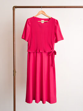 Vestido magenta plisado 80s