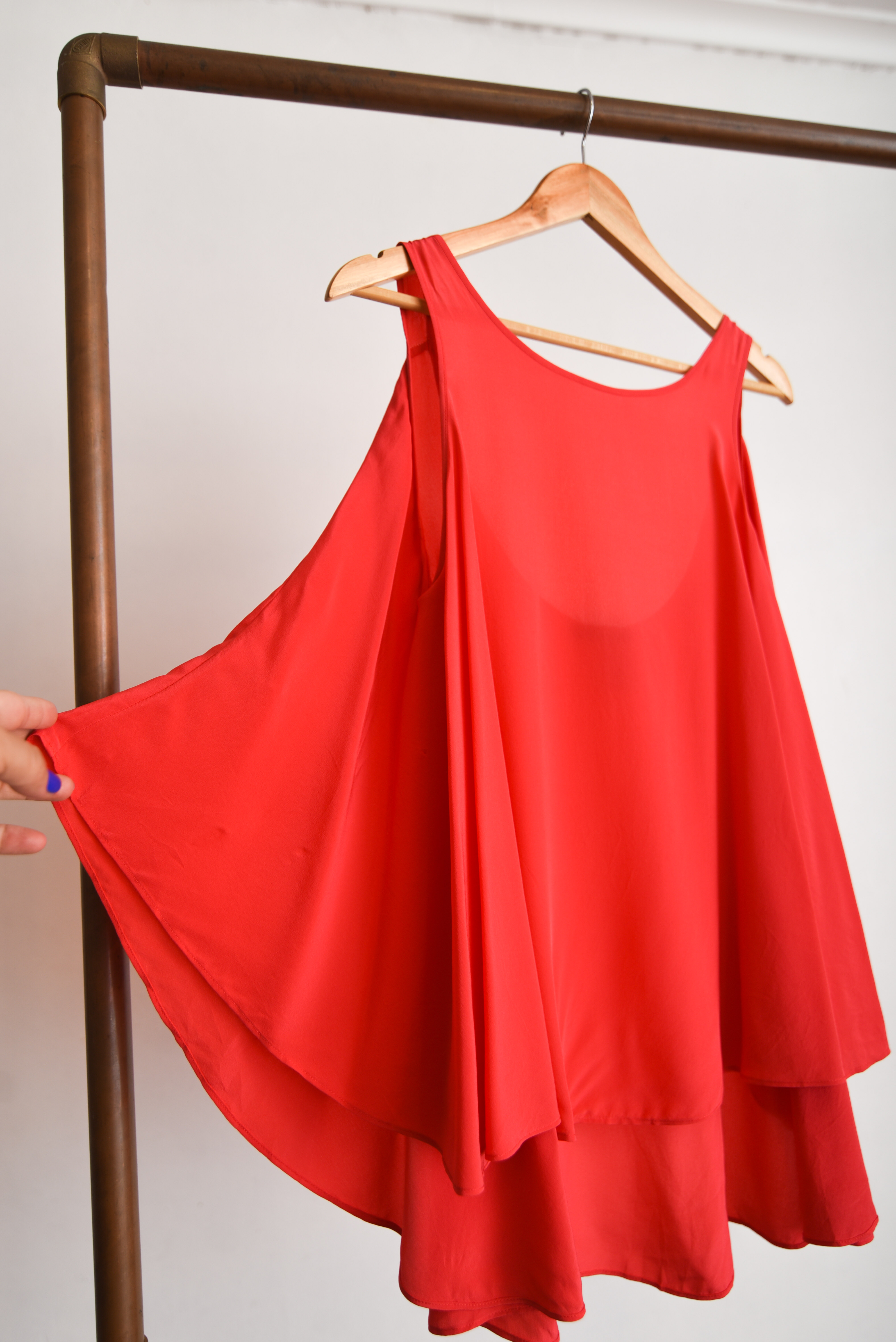 Blusa roja silk asimétrica