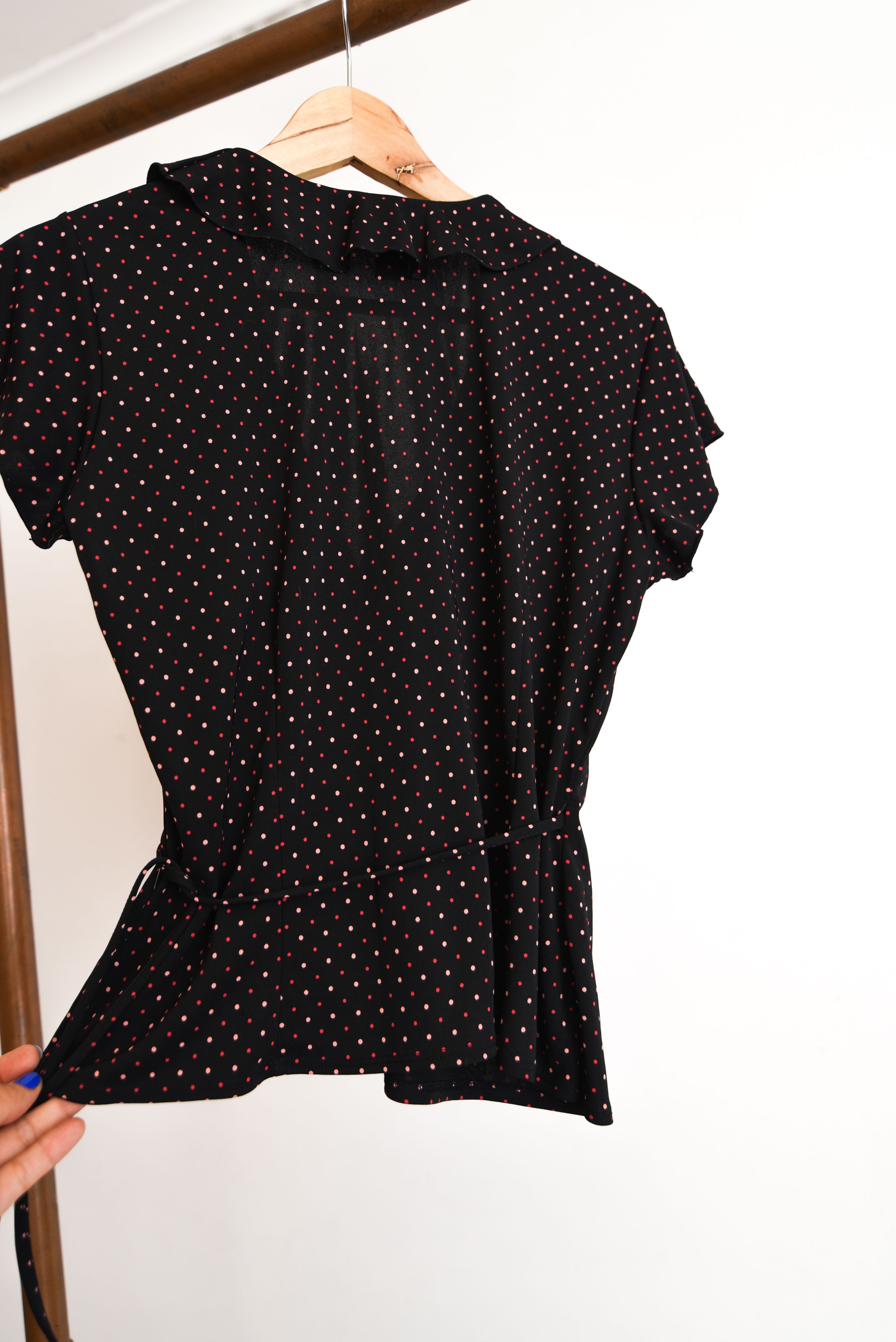 Blusa 90s wrap lunares