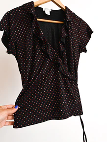 Blusa 90s wrap lunares