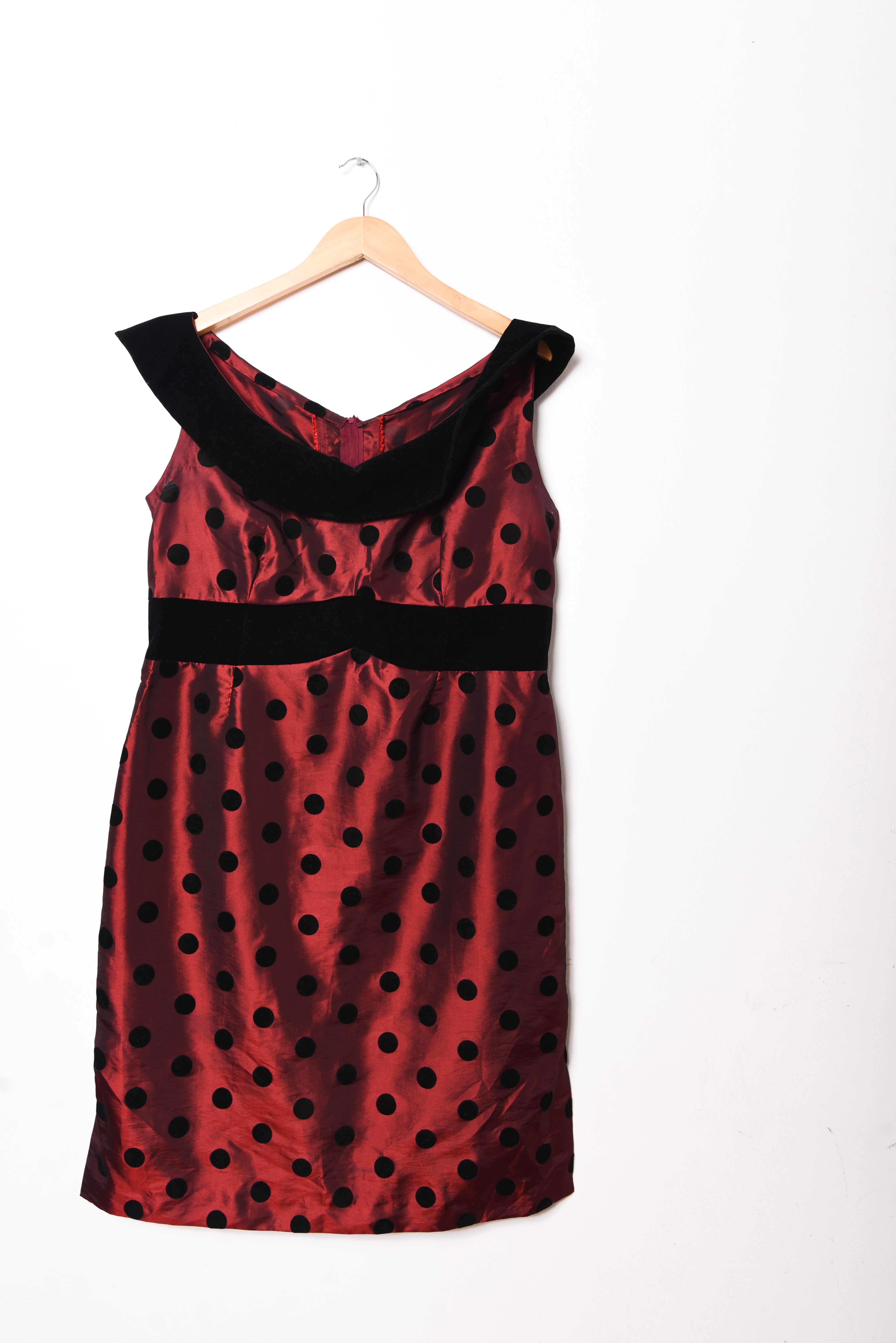 Vestido burdeo velvet lunares