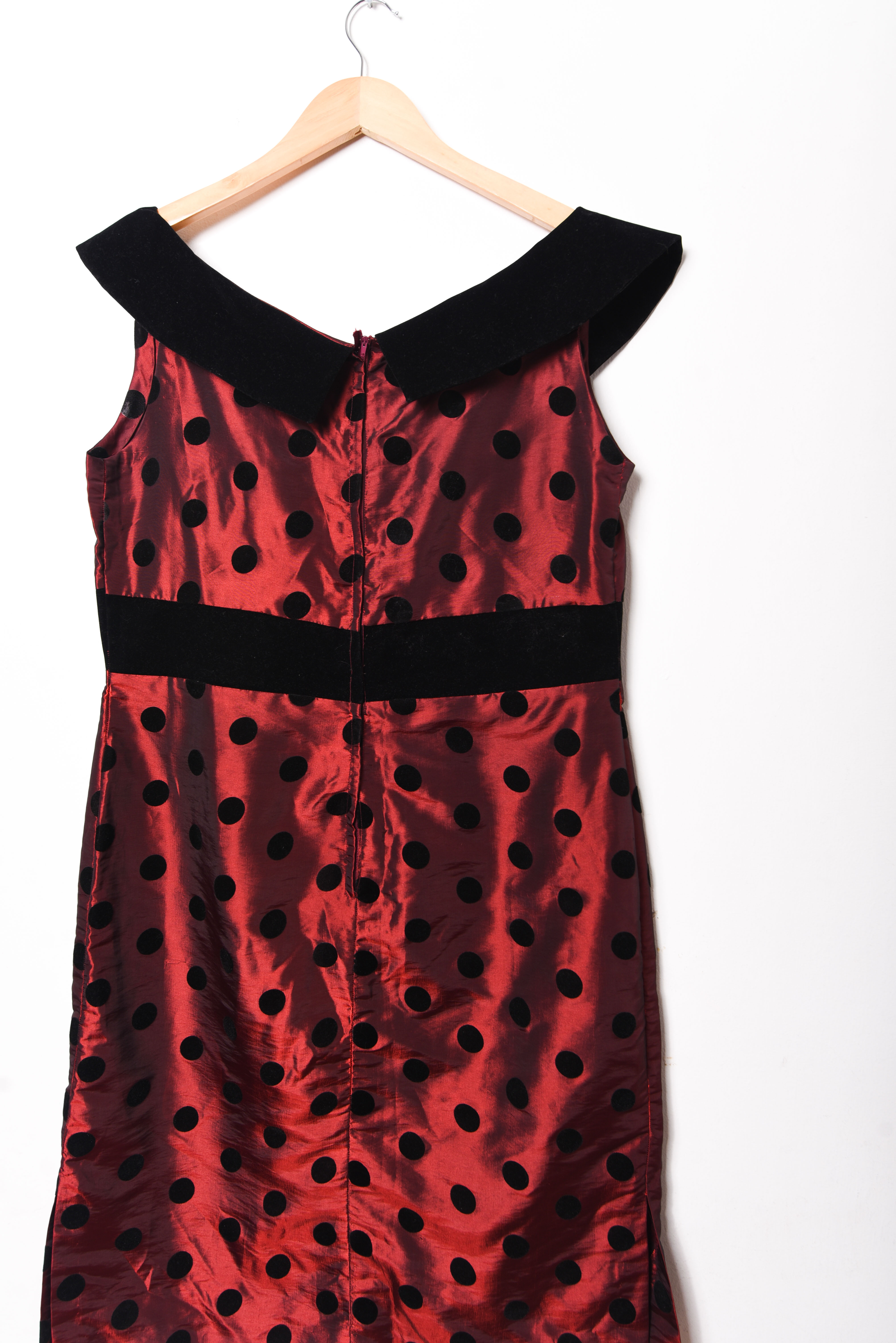 Vestido burdeo velvet lunares