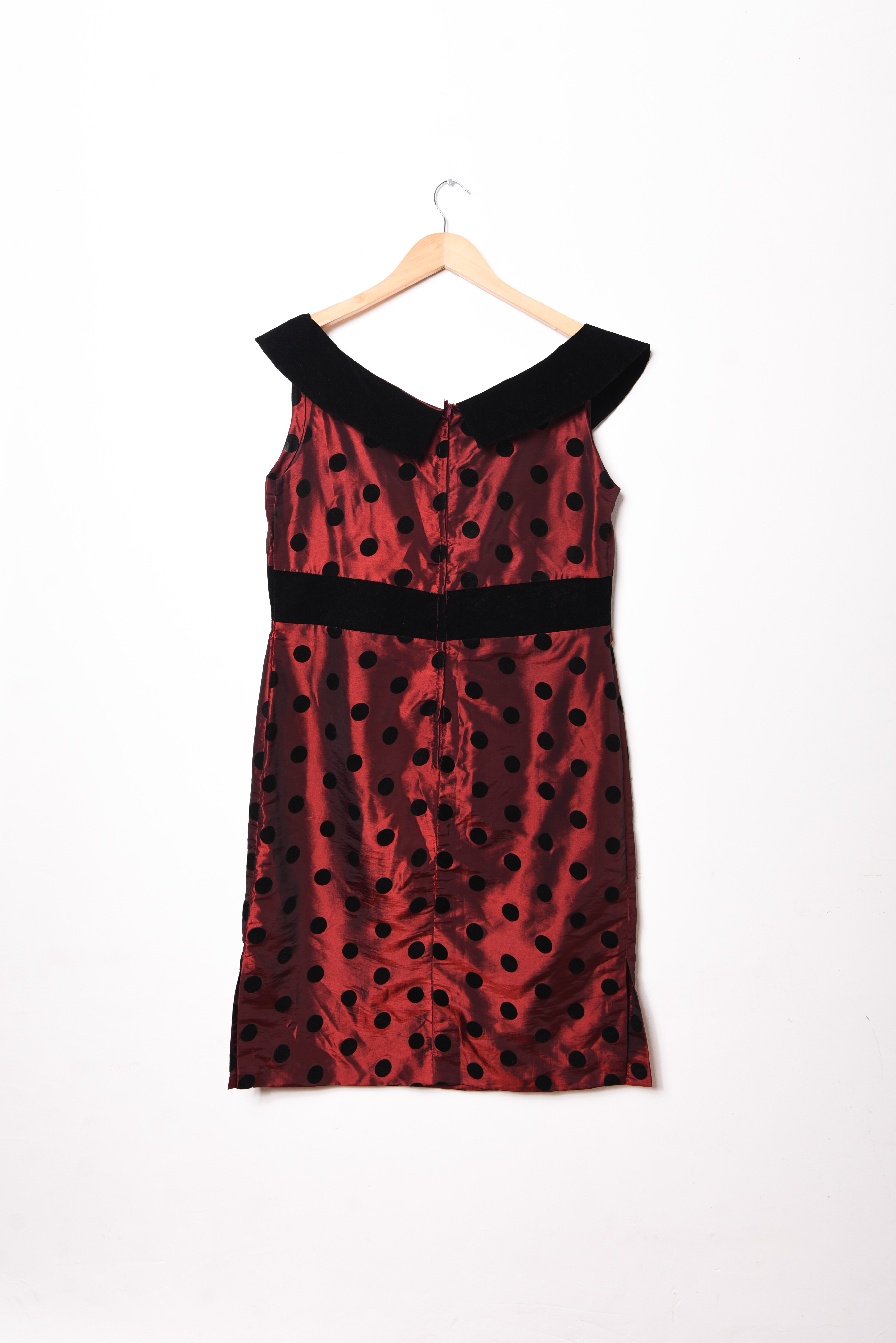 Vestido burdeo velvet lunares