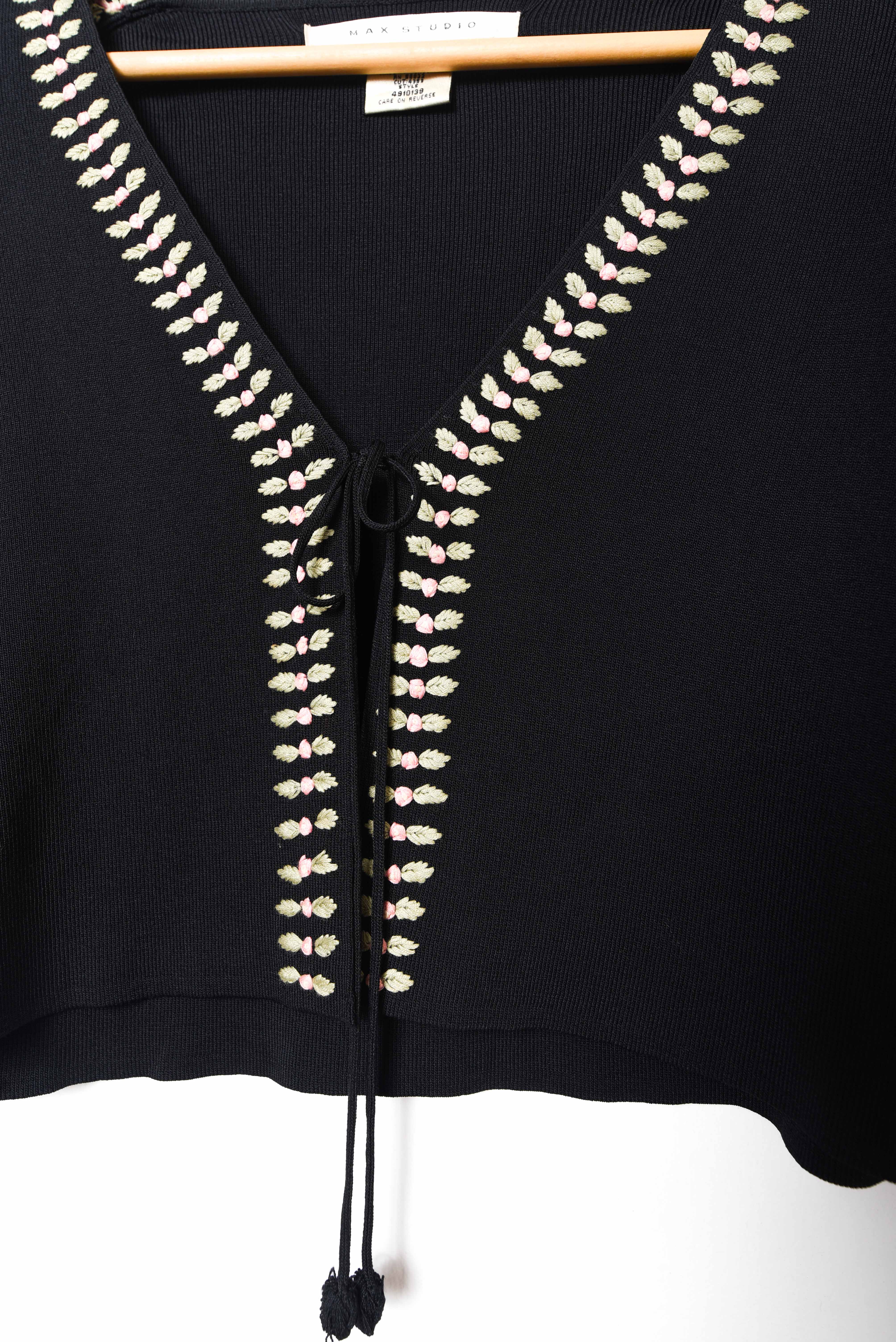 Cardigan 90s flores bordadas