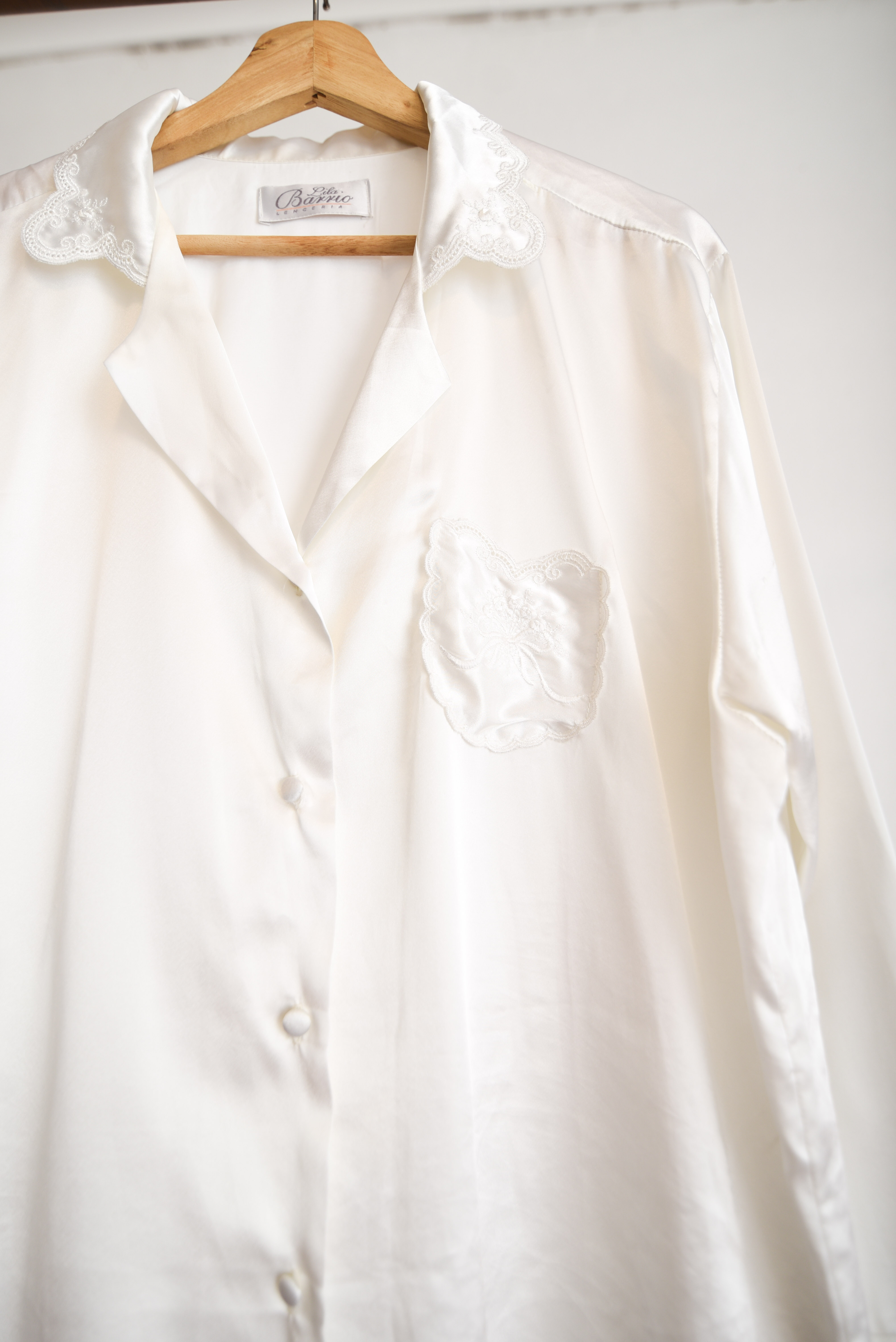 Blusa lencera vntg bordada marfil