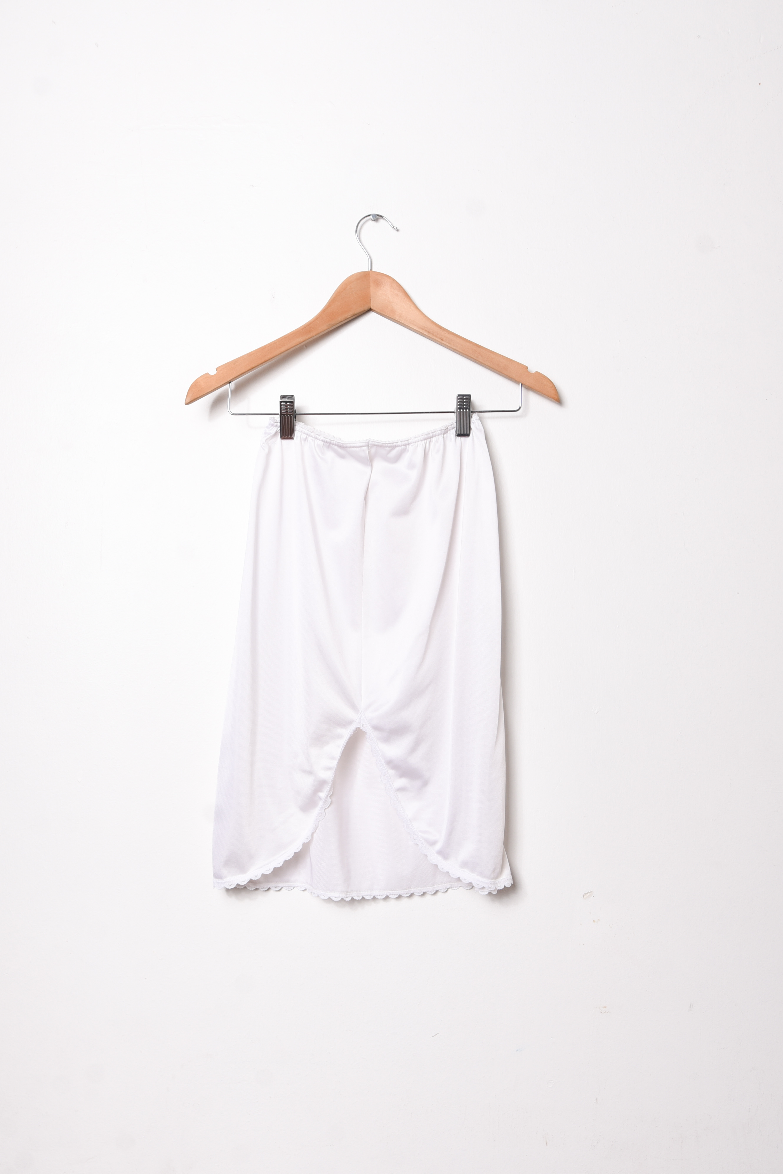 Falda blanca lencera vintage 