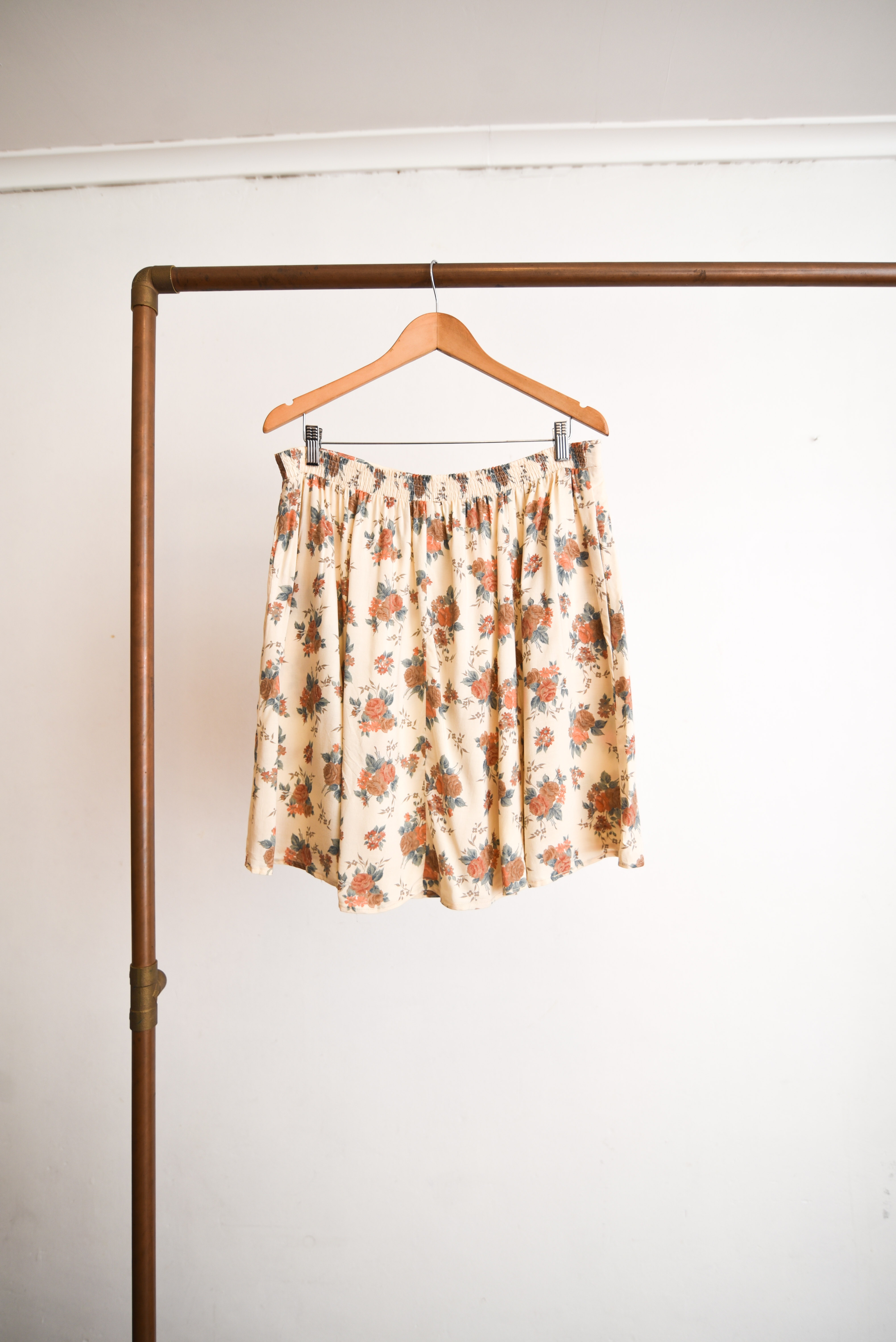 Falda floral 90s botones