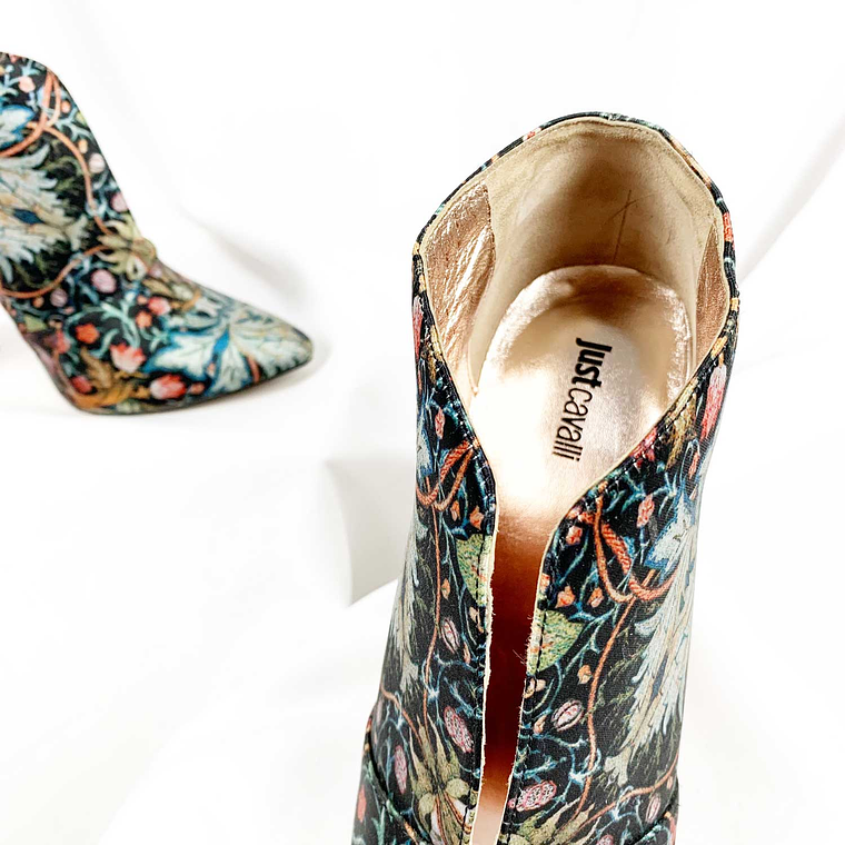 Botín Flowers Cavalli 5