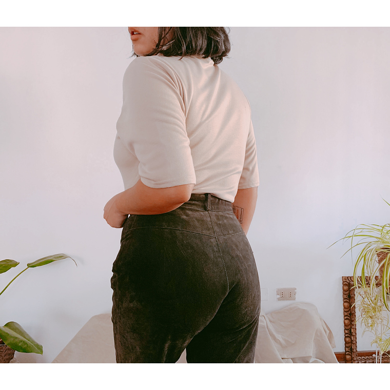 Mom Gamuza Chocolate 1