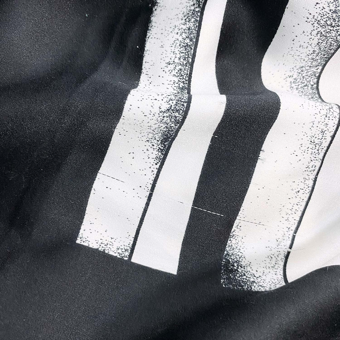 Oleo Blanco y negro 7