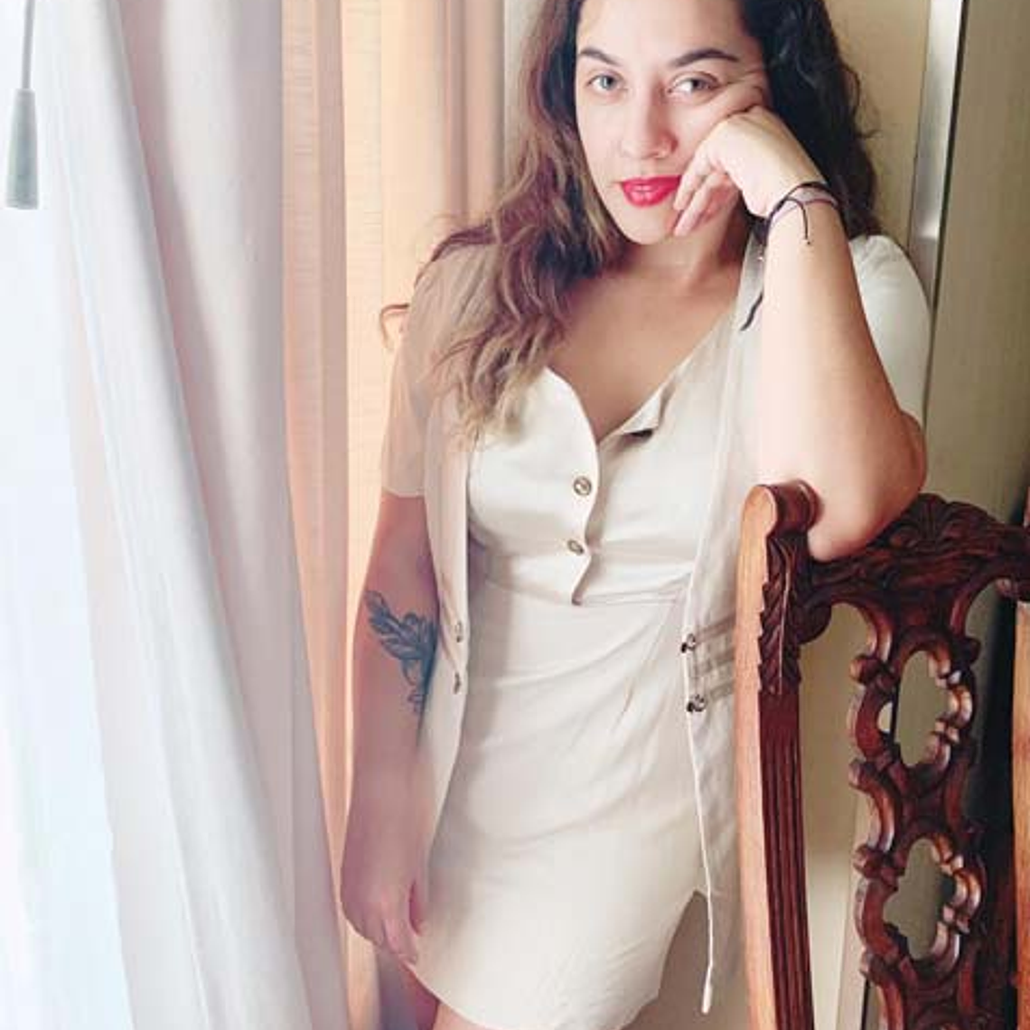 Vestido Hueso Chaquetilla Sexy 80s 2