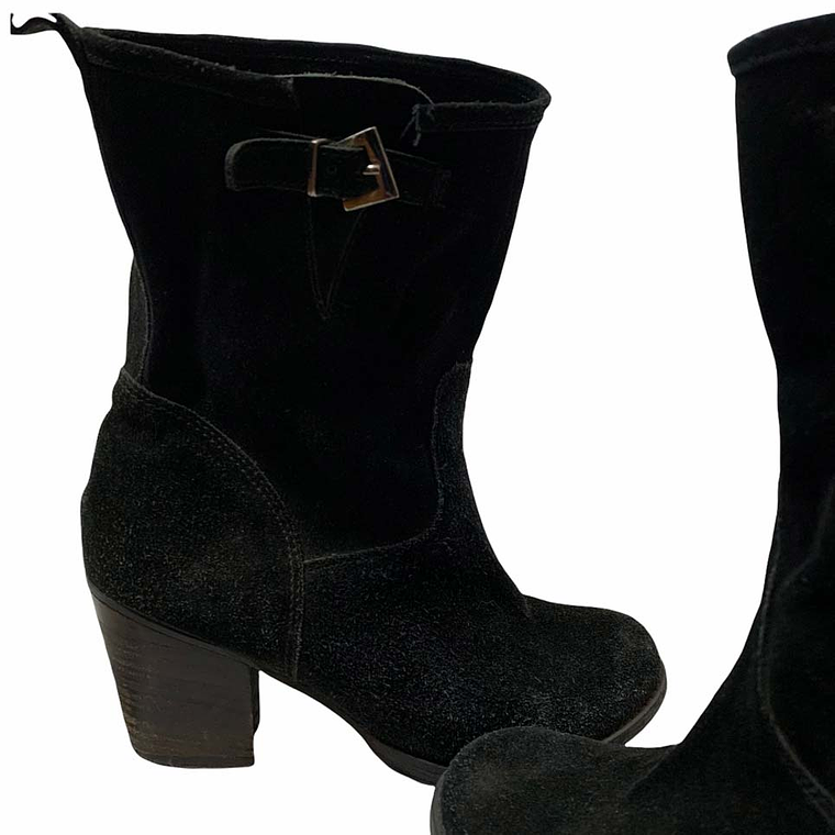 Suede Black Boots 4