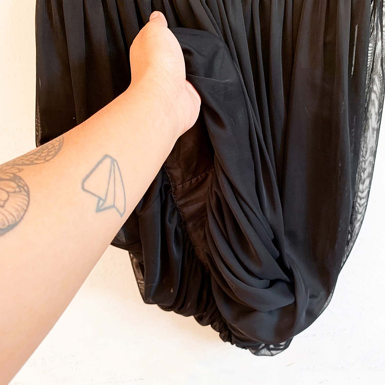 Vestido Negro 90s Corte Imperio 5