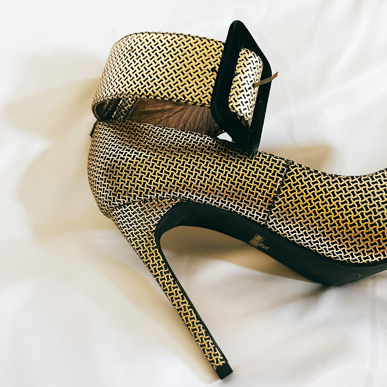 Golden Jeffrey Campell 3