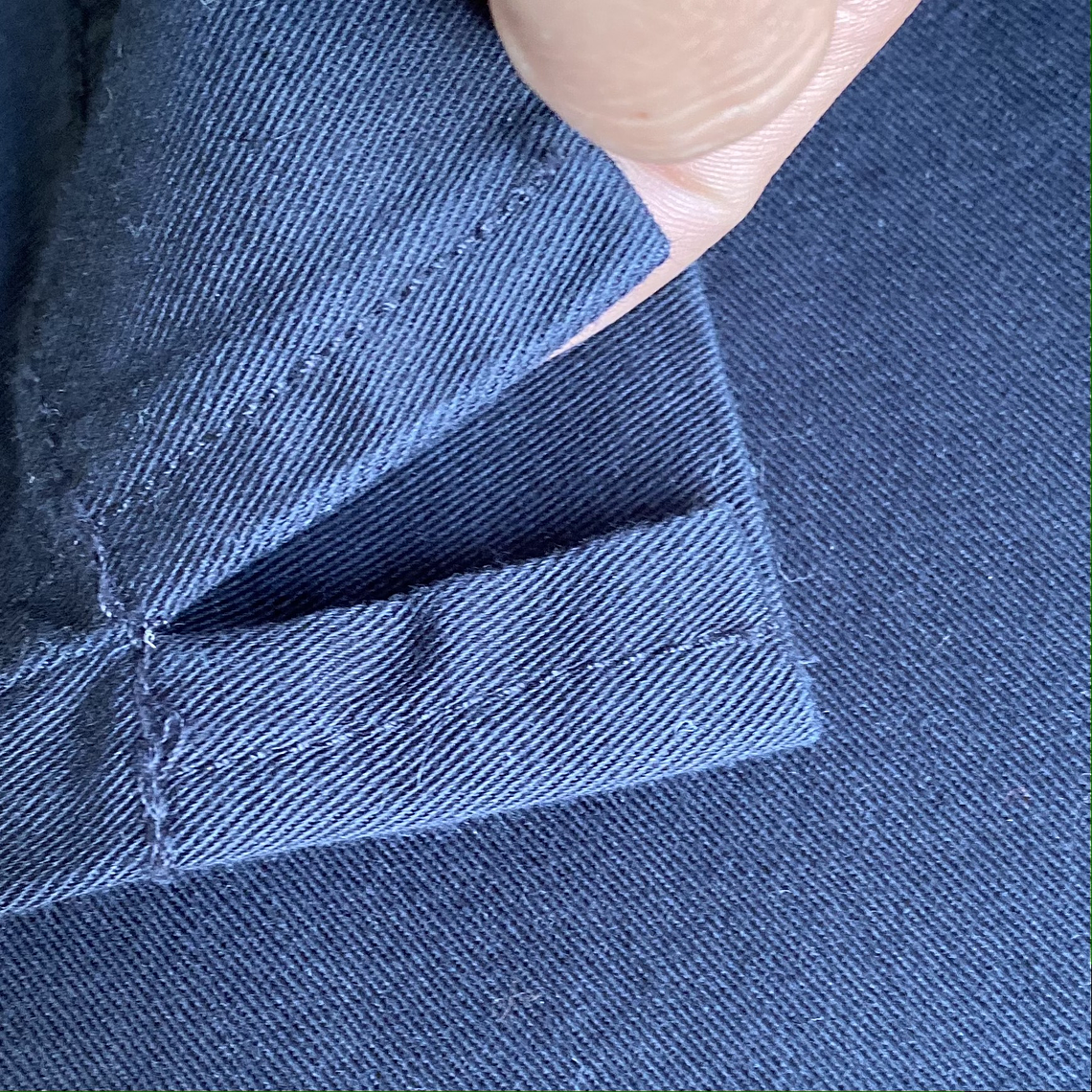 Pantalón al tobillo recto azul marino 4