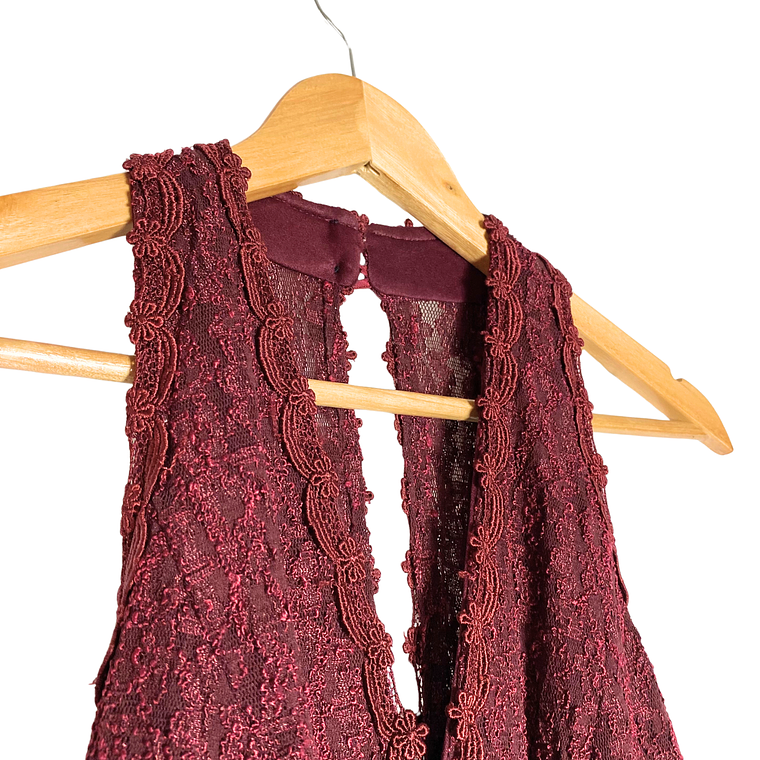 Vestido Encaje Halter Vino 3