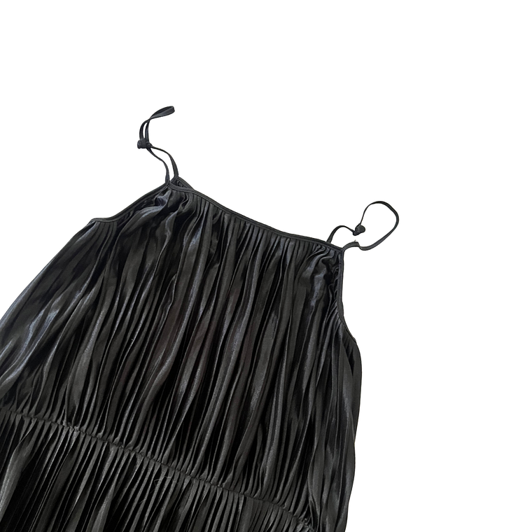 Vestido Plisado Negro con Pabilos  2