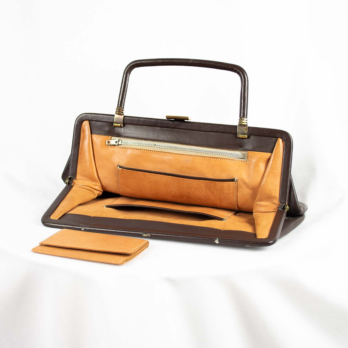 Clutch Marrón 60s 1