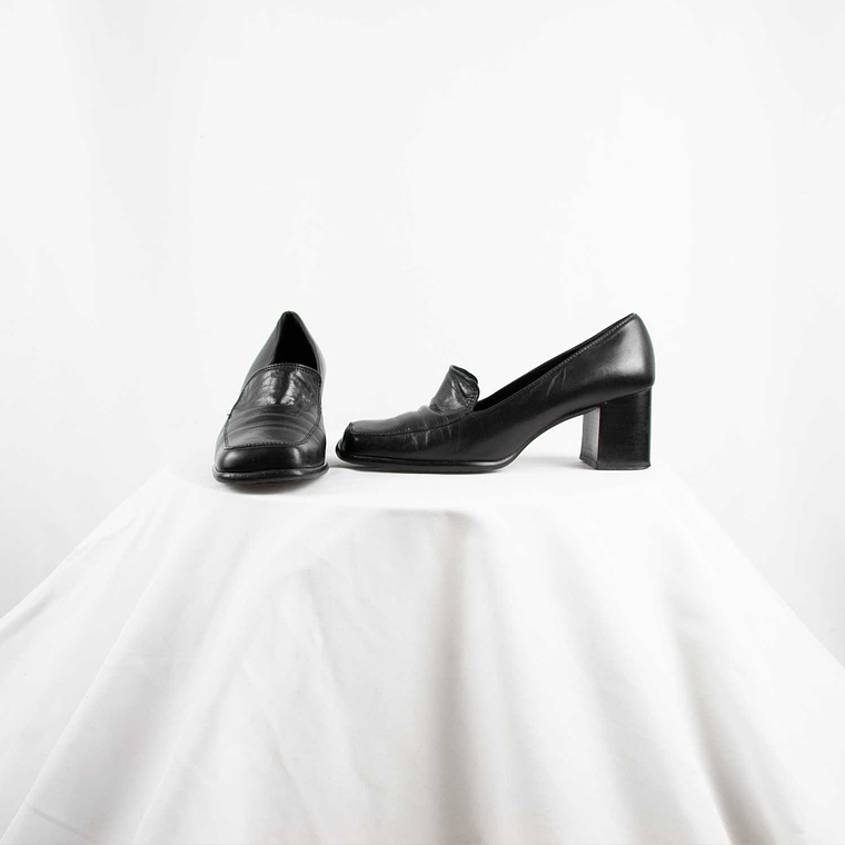 Mocasín Total Black 5