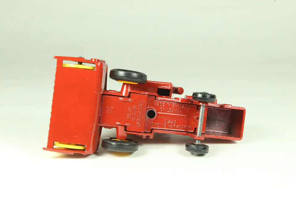 Matchbox N° 65 Claas Combined Harvester England 3