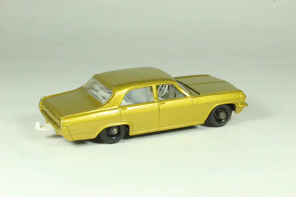Matchbox Regular Wheels N° 23 Opel Diplomat England 2