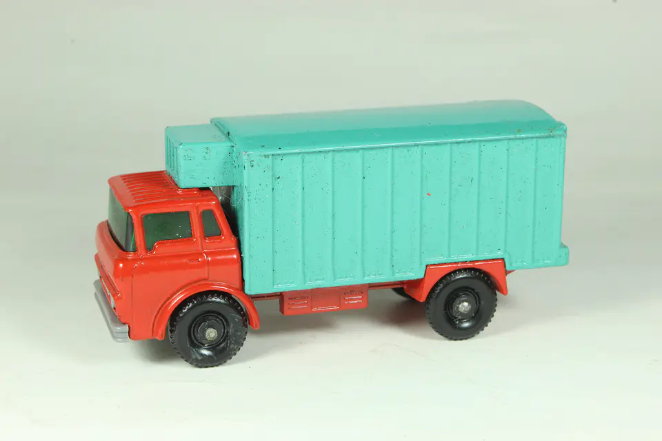 Matchbox Regular Wheels N° 44 GMC Refrigerator Truck England 1