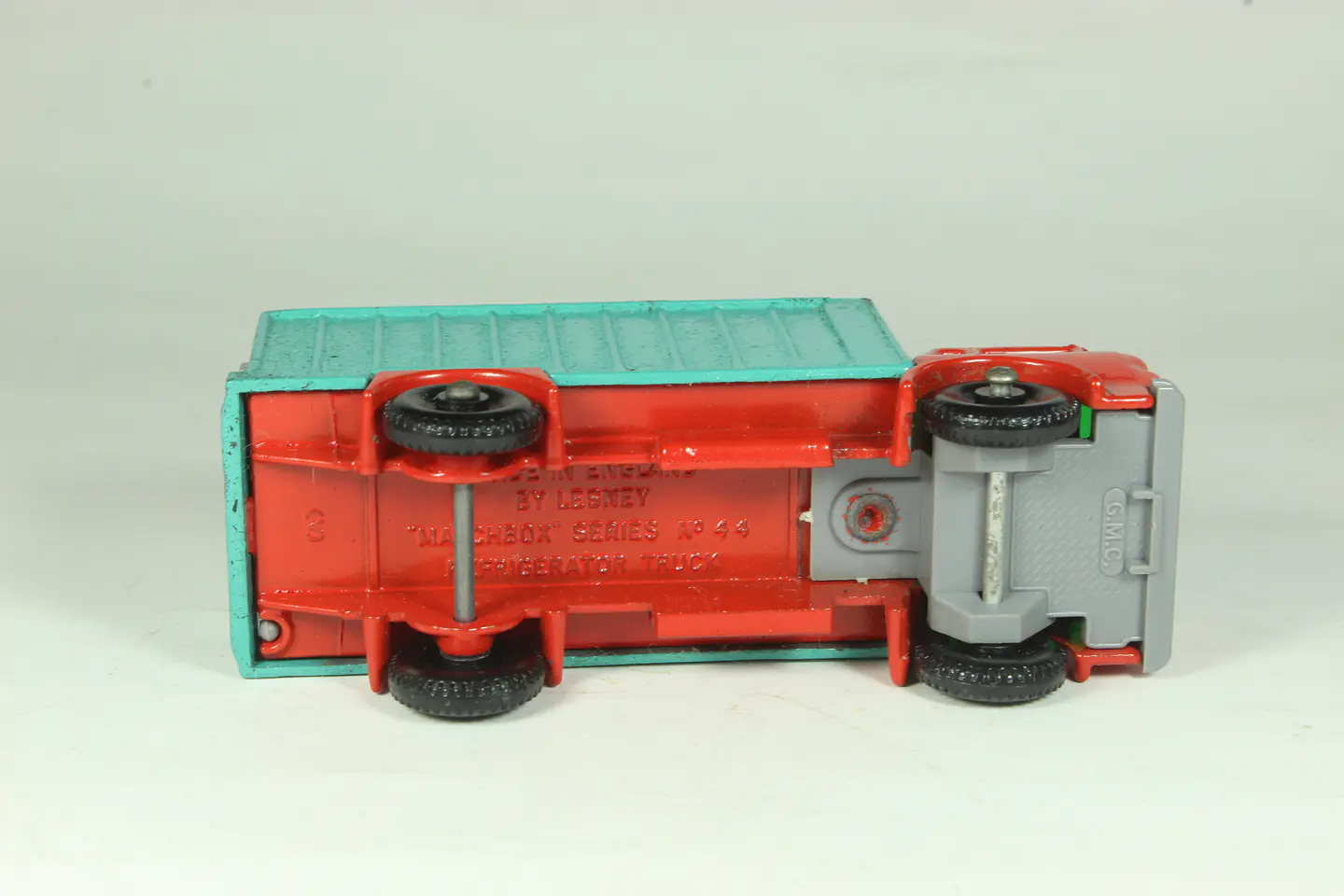 Matchbox Regular Wheels N° 44 GMC Refrigerator Truck England 3