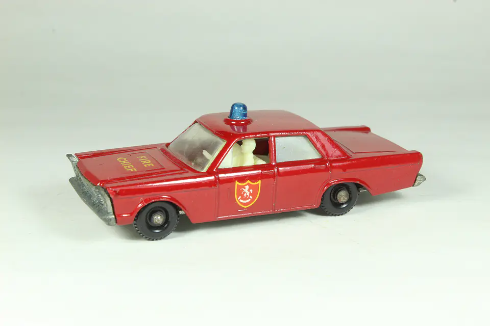 Matchbox Regular Wheels N° 59 Ford Galaxie Fire Chief England 1