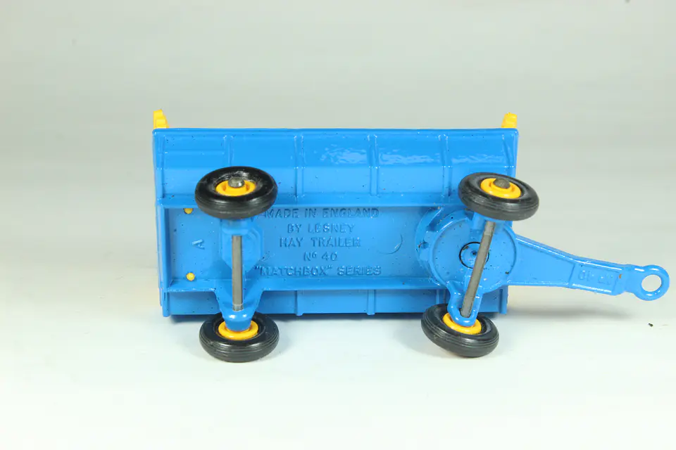Matchbox Regular Wheels N° 39/40 Ford Tractor & Hay Trailer England 3