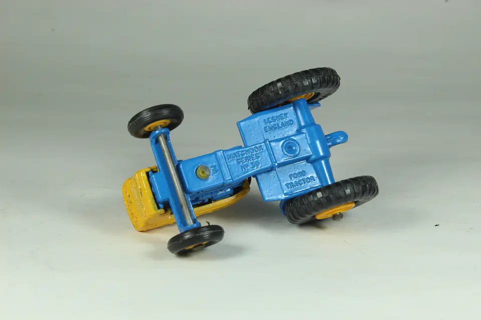 Matchbox Regular Wheels N° 39/40 Ford Tractor & Hay Trailer England 4