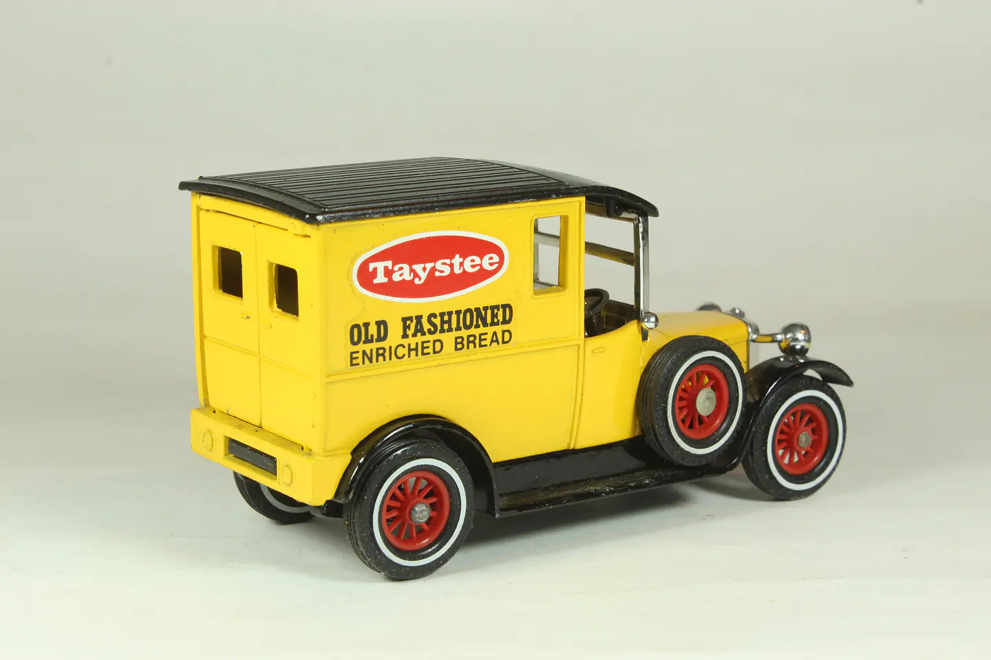 Matchbox Yesteryear N° Y-5 1927 Talbot Van England 3