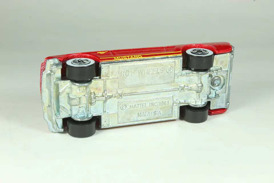 Hot Wheels 65 Mustang Convertible Malaysia 3