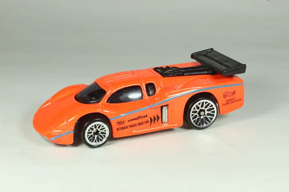 Hot Wheels GT Racer China 1
