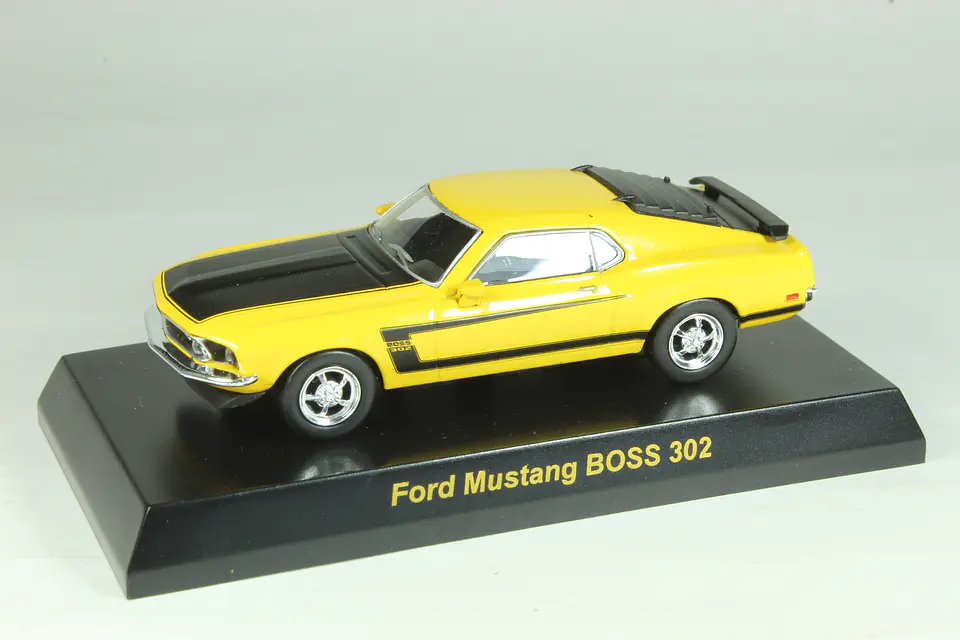 Kyosho Ford Mustang BOSS 302 1/64 1