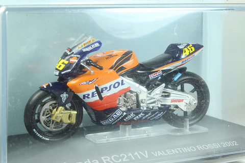 IXO Honda RC211V Valentino Rossi 2002 1/24