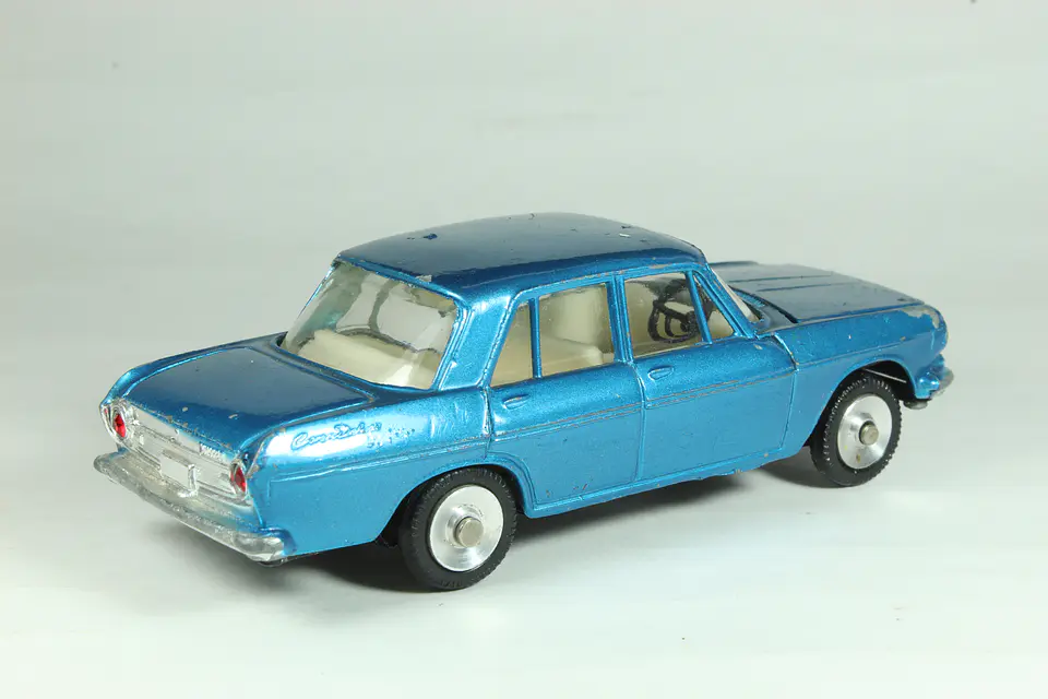 ATC Model Pet Toyopet Crown Deluxe Japan 2