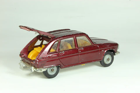 Corgi Toys Renault 16 Gt. Britain