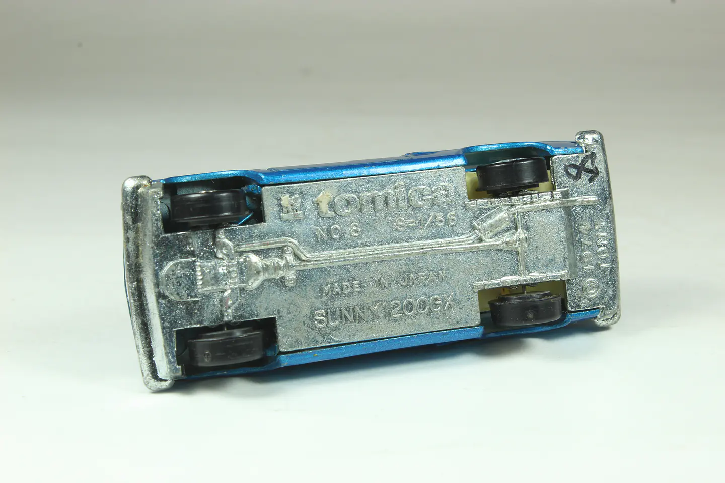 Tomica No. 8 Sunny 1200 Coupe GX Japan 3
