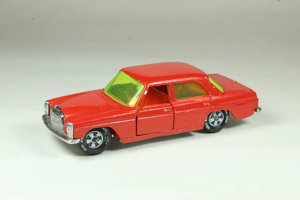 Siku V309 Mercedes Benz 250 Germany 1