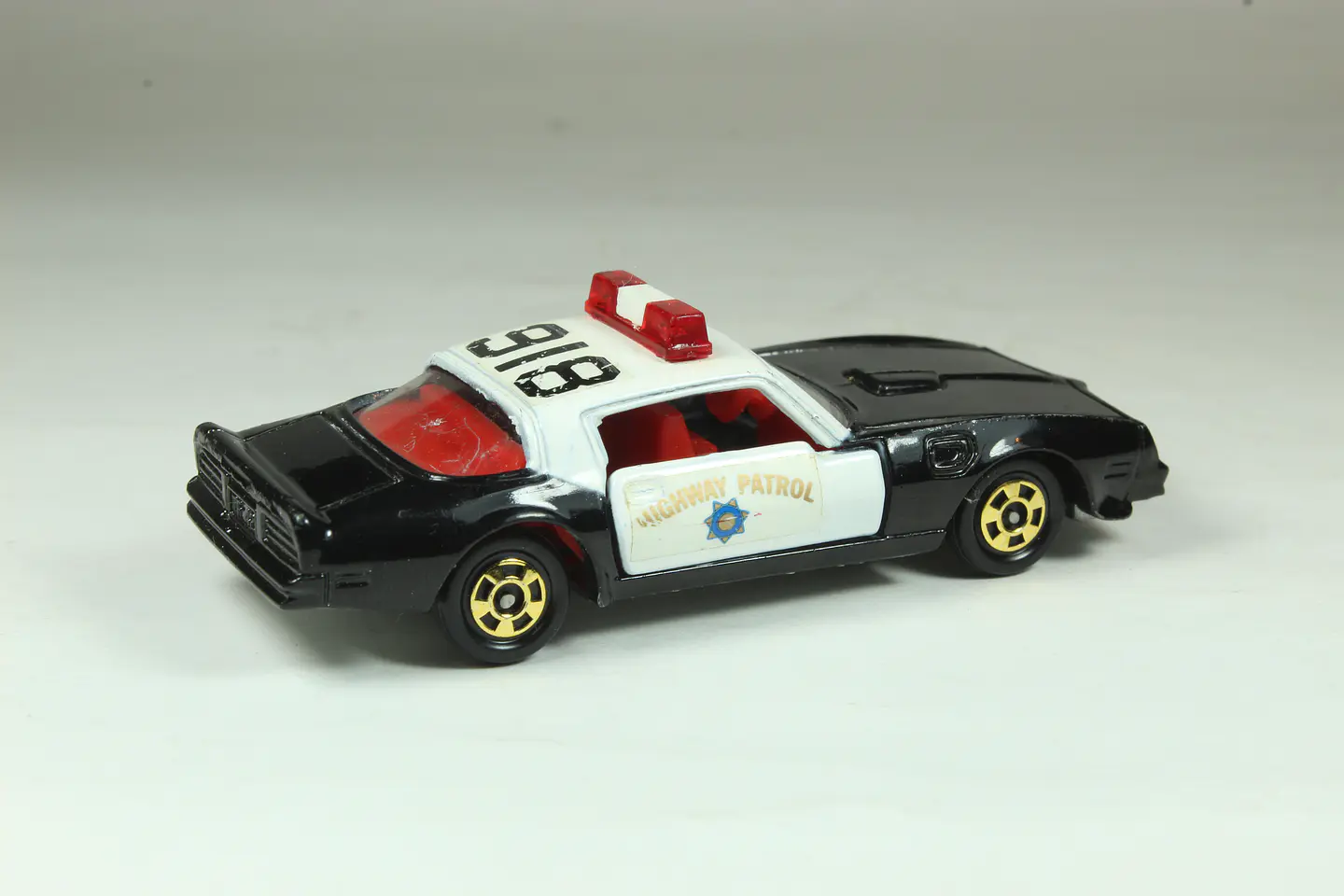 Tomica No. F42 Pontiac Firebird Transam (P) Japan  2